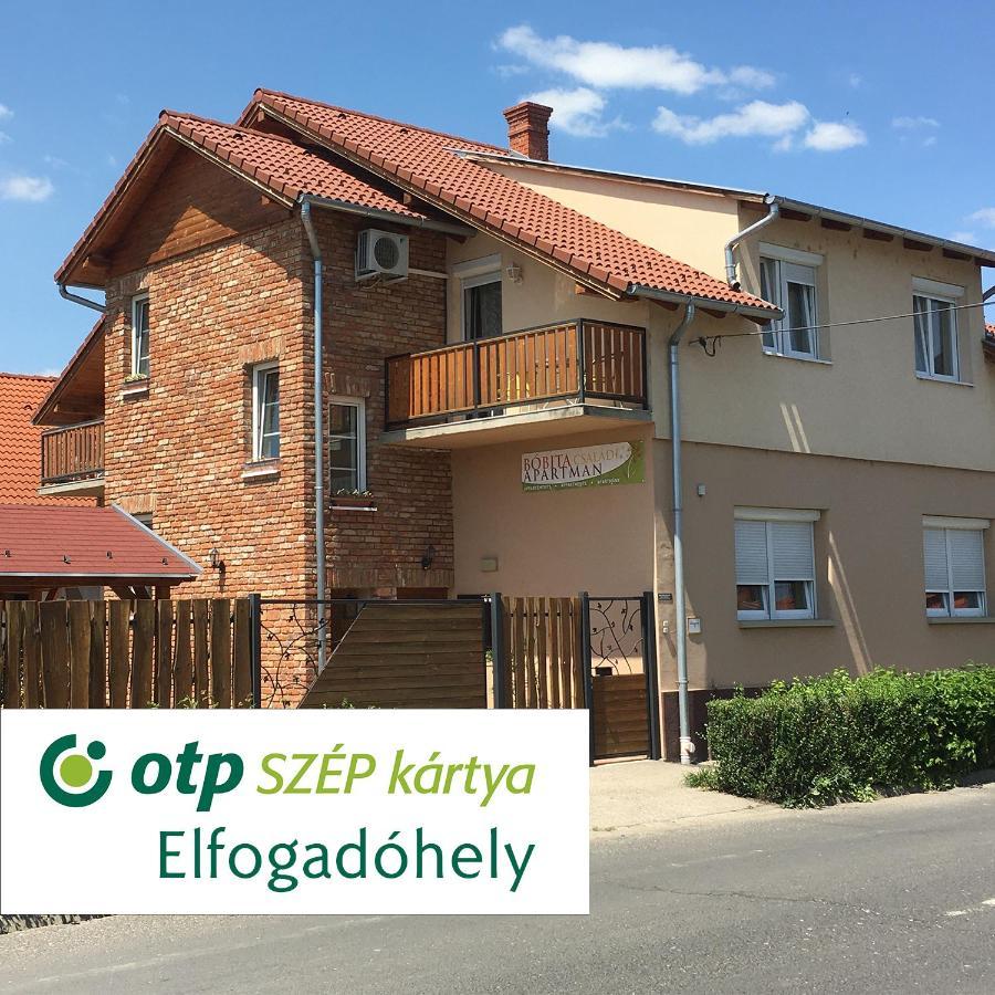 Bobita Apartman Sarvar Bagian luar foto