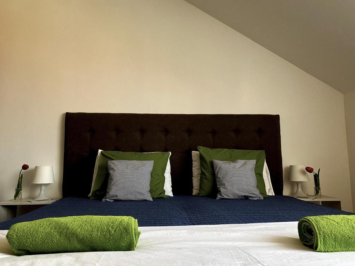 Bobita Apartman Sarvar Bagian luar foto