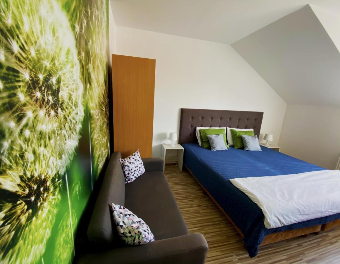 Bobita Apartman Sarvar Bagian luar foto